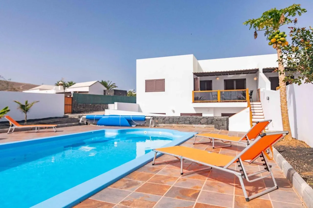Villa Papillon Con Piscina Privada Y Vistas Al Mar Playa Blanca