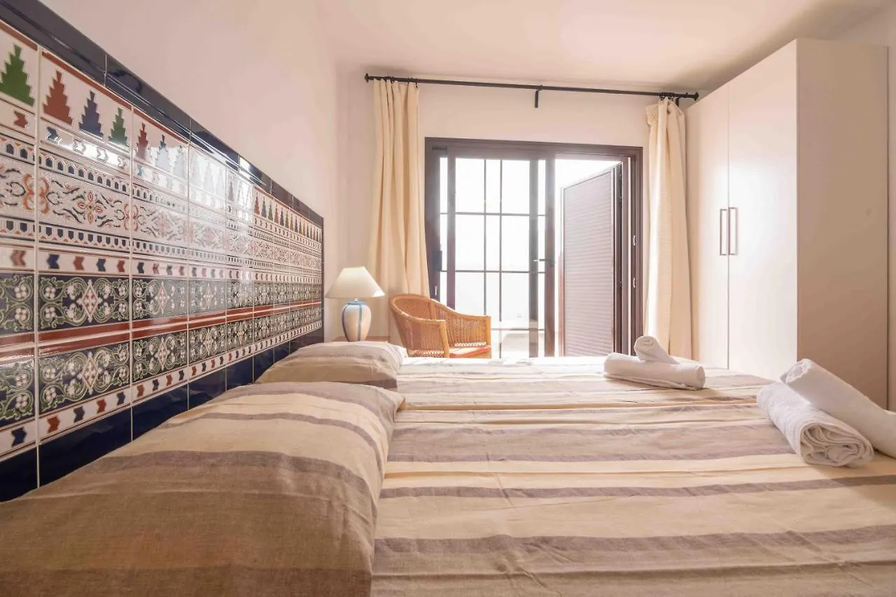 Villa Papillon Con Piscina Privada Y Vistas Al Mar Playa Blanca  Spain